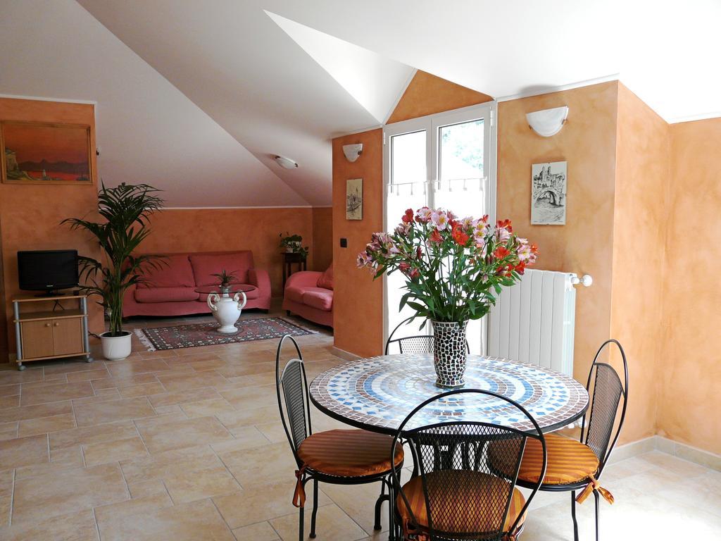 L'Albicocco Apartment Долчеакуа Стая снимка